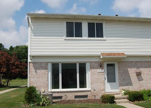 Property at 37742 Colonial Dr, Westland, MI 48185, 2 beds, 1.5 baths