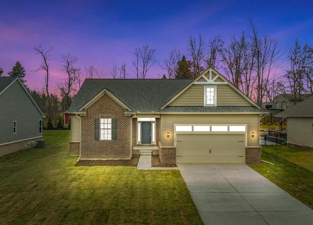 Property at 7982 Jordan Dr, Waterford, MI 48327, 3 beds, 2 baths