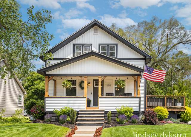 Property at 655 E Lincoln Ave, Zeeland, MI 49464, 3 beds, 1 bath