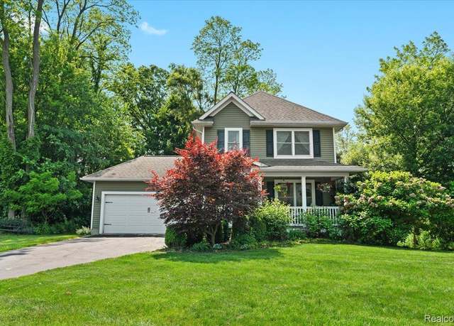 Property at 9832 Brookfield Dr, Brighton, MI 48116, 3 beds, 2.5 baths