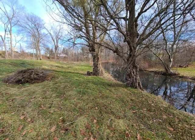 Property at 9731 Portage Trl, White Lake, MI 48386