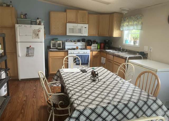 Property at 402 Katie Lane Ln, Morrice, MI 48857, 3 beds, 2 baths