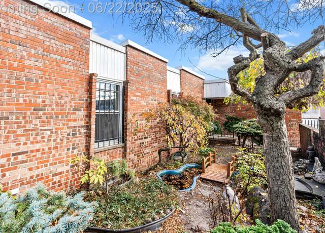 Property at 1923 Hyde Park Dr, Detroit, MI 48207, 3 beds, 2.5 baths