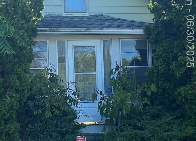 Property at 972 Tacken St, Flint, MI 48532, 2 beds, 1 bath