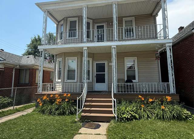 Property at 11515 Lumpkin St, Hamtramck, MI 48212, 4 beds, 2.5 baths