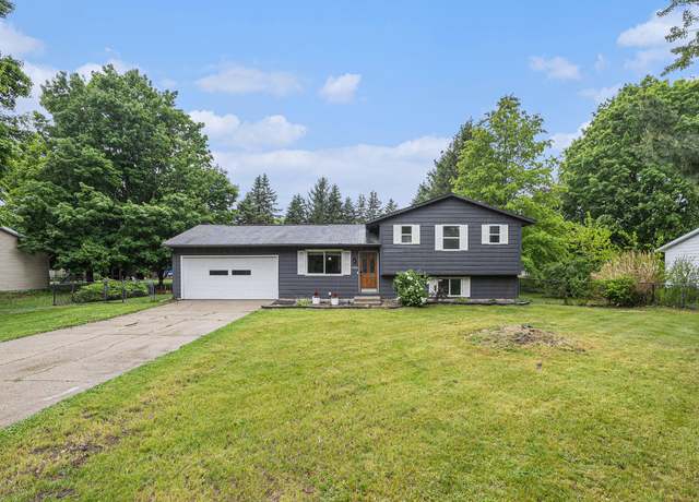 Property at 57150 Linda Ave, Three Rivers, MI 49093, 3 beds, 2 baths