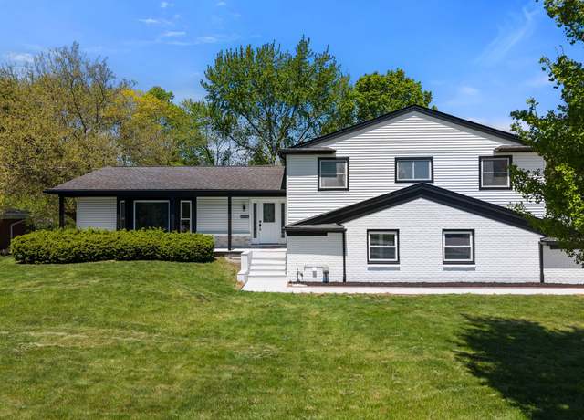 Property at 30728 W 14 Mile Rd, West Bloomfield, MI 48322, 4 beds, 2.5 baths