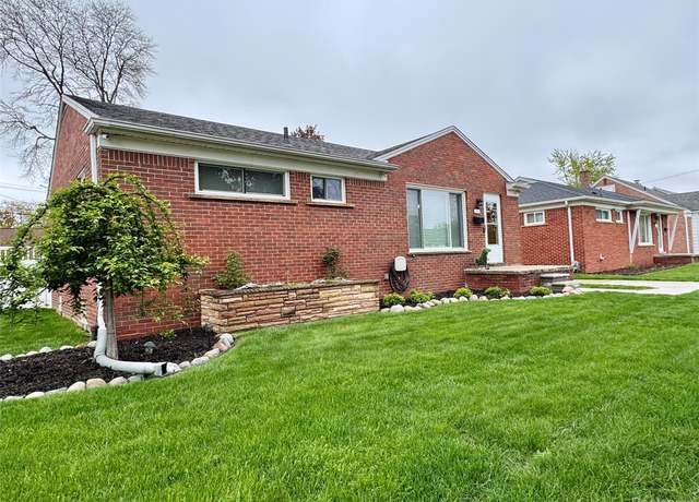 Property at 13530 Catalpa St, Southgate, MI 48195, 3 beds, 1.5 baths