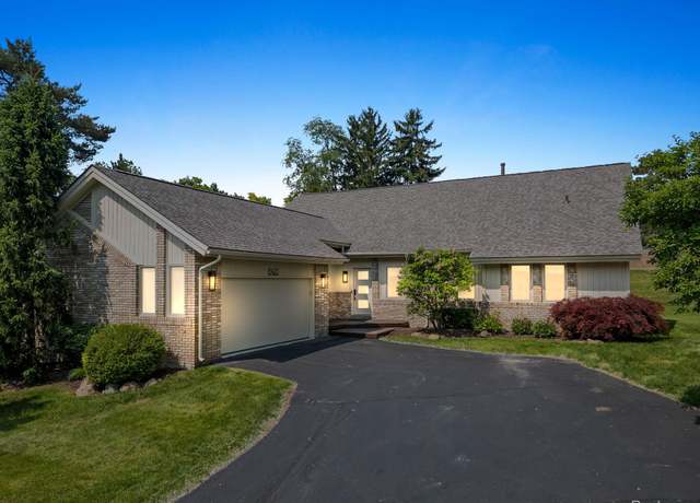 Property at 6420 Apple Grove Ln, Bloomfield Hills, MI 48301, 2 beds, 2.5 baths