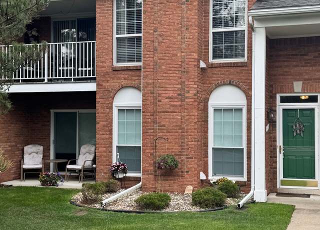 Property at 52355 Heatherstone Ave, Macomb, MI 48042, 2 beds, 2 baths
