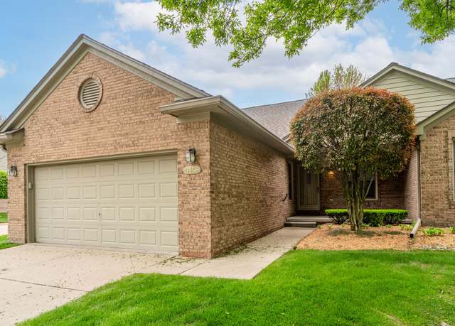 Property at 4436 Nutmeg Ct, Warren, MI 48092, 2 beds, 2 baths