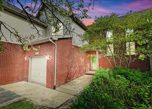 Property at 5949 High Point Ct, Brighton, MI 48116, 2 beds, 2.5 baths