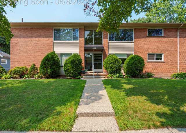 Property at 1222 E Lincoln Ave #4, Royal Oak, MI 48067, 2 beds, 1 bath