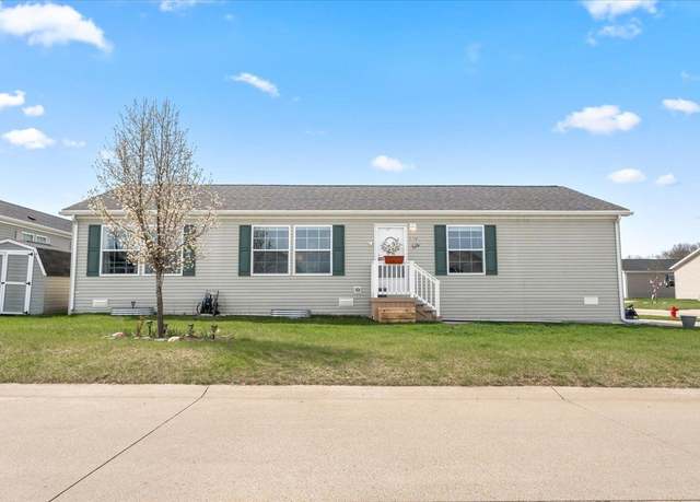 Property at 5198 Sheffield Dr, Holly, MI 48442, 3 beds, 2 baths