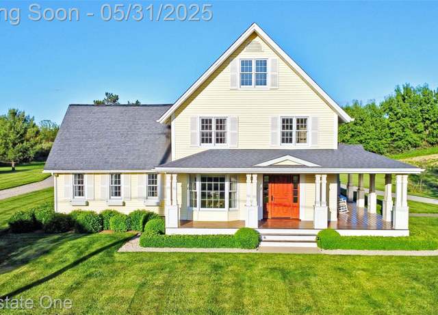 Property at 1121 S Hadley Rd, Ortonville, MI 48462, 4 beds, 1.5 baths