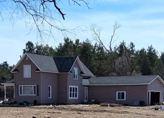 Property at 6948 E 48 Rd, Cadillac, MI 49601, 3 beds, 2 baths