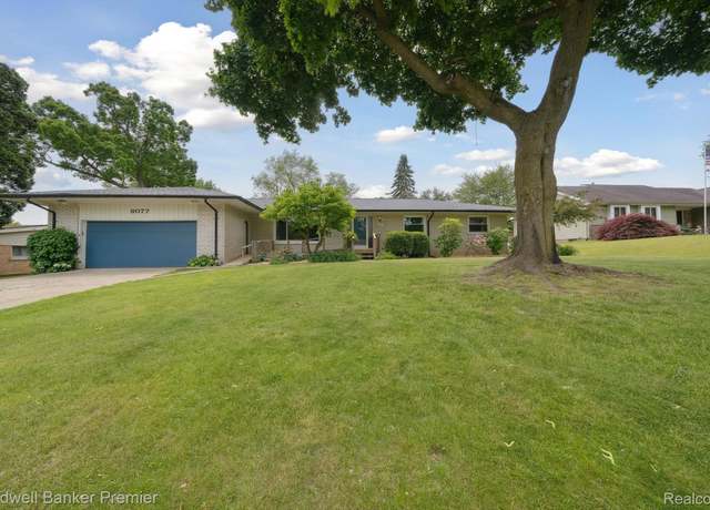 Property at 8077 Casa Mia Dr, White Lake, MI 48386, 3 beds, 2.5 baths