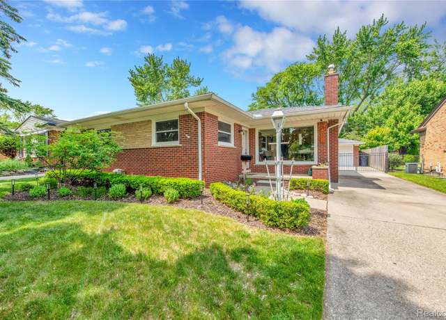 Property at 4006 Highfield Rd, Royal Oak, MI 48073, 3 beds, 2.5 baths