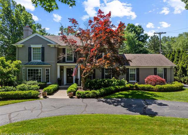 Property at 3365 Burning Bush Rd, Bloomfield Hills, MI 48301, 4 beds, 4.5 baths