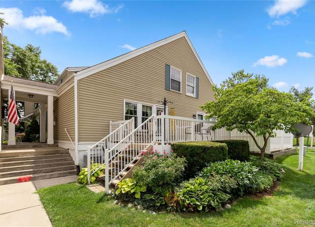 Property at 21256 E Glen Haven Cir, Novi Township, MI 48167, 2 beds, 2 baths