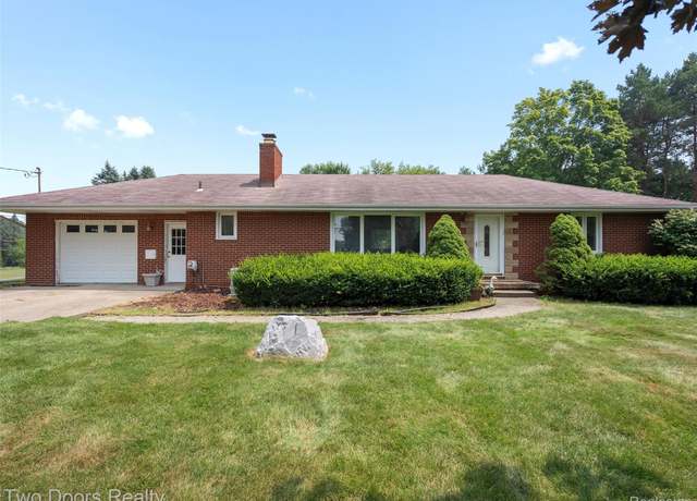 Property at 7137 Blankenship Cir, Davison, MI 48423, 2 beds, 1.5 baths