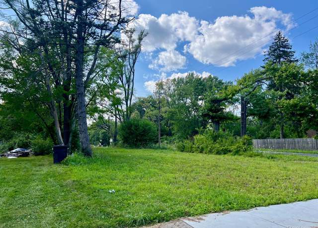 Property at 19511 Gilchrist St, Detroit, MI 48235, 2 beds, 1.5 baths