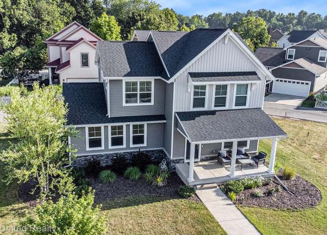 Property at 631 Grafton Ln, Howell, MI 48855, 3 beds, 2.5 baths