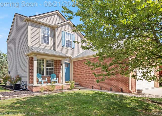 Property at 9731 Ravenshire Dr, Ypsilanti, MI 48198, 4 beds, 2.5 baths