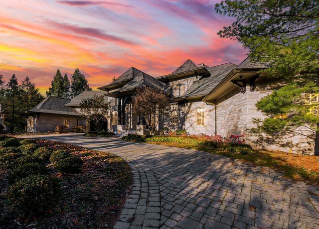 Property at 2748 Turtle Lake Dr, Bloomfield Hills, MI 48302, 5 beds, 6 baths