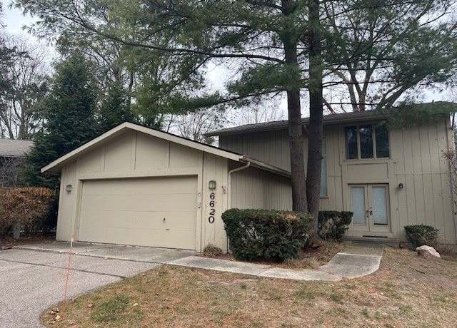 Property at 6620 Red Cedar Ln, West Bloomfield Twp, MI 48324, 3 beds, 2.5 baths