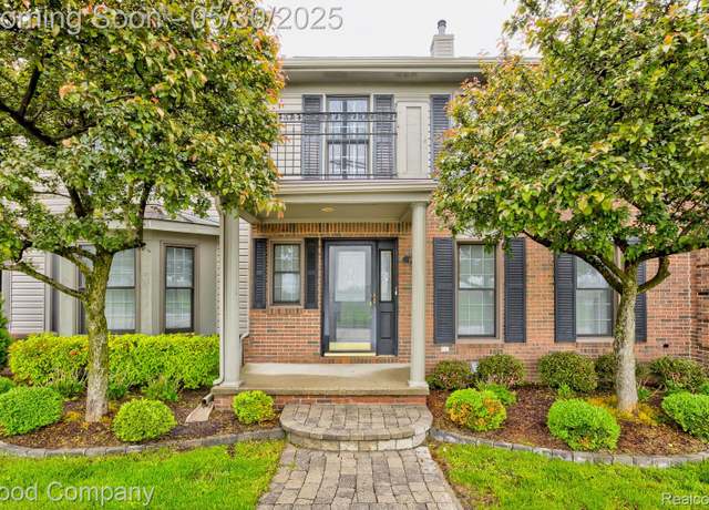 Property at 1660 Normandy Rd, Clawson, MI 48017, 3 beds, 2.5 baths