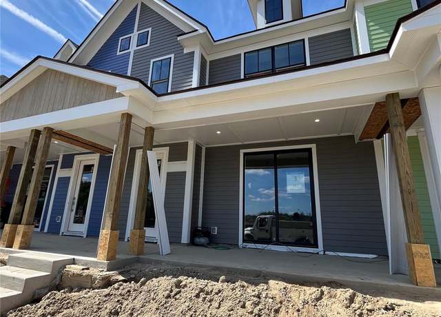 Property at 412 S Center St, Northville, MI 48167, 3 beds, 2.5 baths