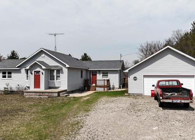 Property at 5518 Caberfae Hwy, Manistee, MI 49660, 2 beds, 1.5 baths
