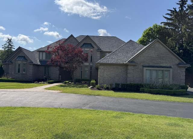 Property at 1265 Water Cliff Dr, Bloomfield Hills, MI 48302, 5 beds, 5 baths