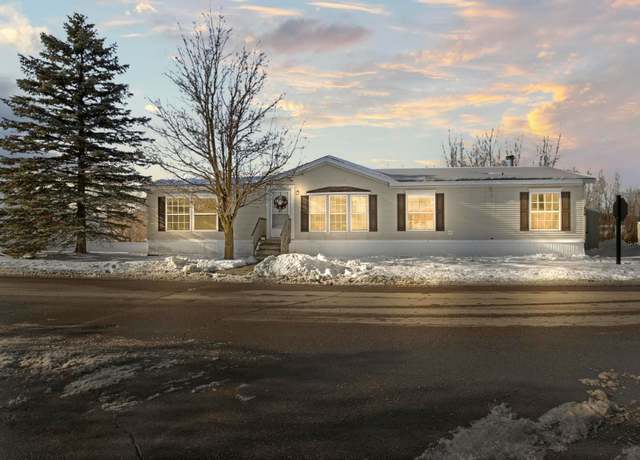 Property at 220 Laurel Leah St, Oxford, MI 48371, 3 beds, 2 baths