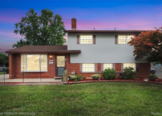 Property at 29804 Curtis Rd, Livonia, MI 48152, 3 beds, 1.5 baths