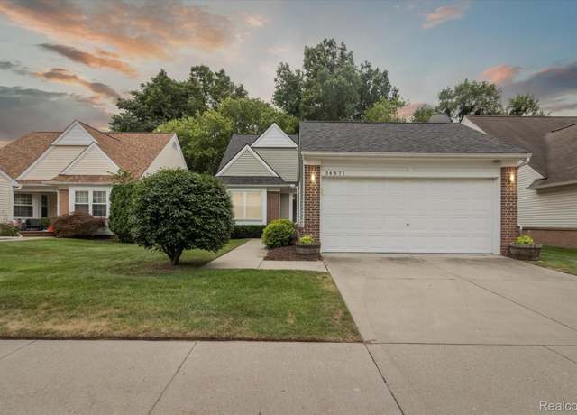 Property at 34871 Poplar Ln, Westland, MI 48185, 2 beds, 2 baths