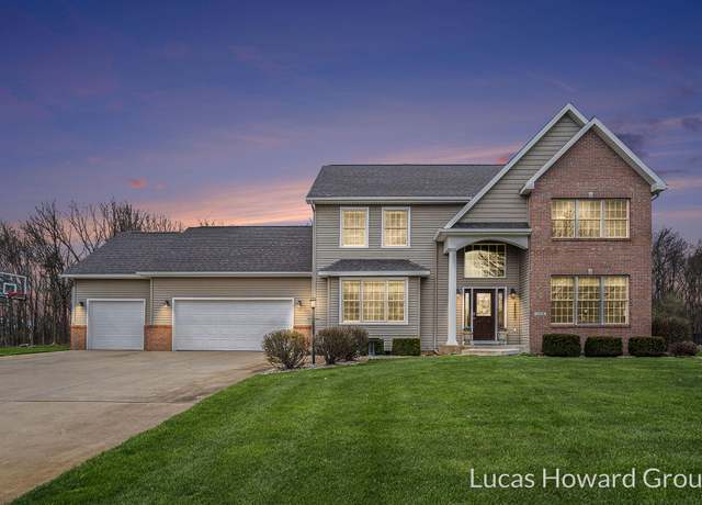 Property at 5939 Nancy Ann Dr, Kalamazoo, MI 49004, 5 beds, 2.5 baths