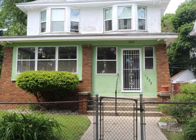 Property at 1223 Bemis St SE, Grand Rapids, MI 49506, 4 beds, 2.5 baths