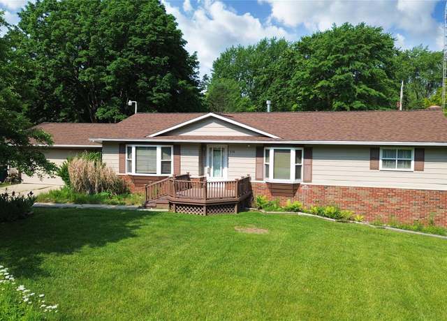 Property at 516 Sunnyslope Dr, Flushing, MI 48433, 2 beds, 2 baths