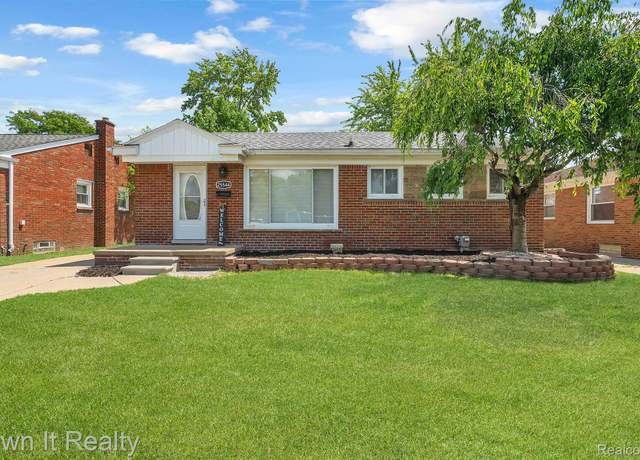 Property at 25544 Ronald St, Roseville, MI 48066, 3 beds, 1 bath