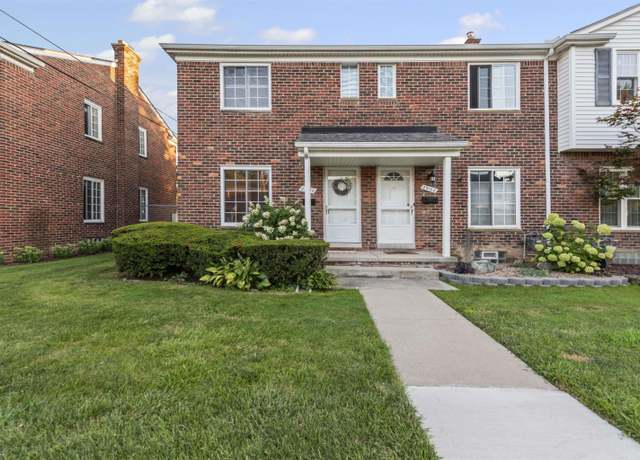 Property at 23110 Edsel Ford Ct, St Clair Shores, MI 48080, 2 beds, 2 baths
