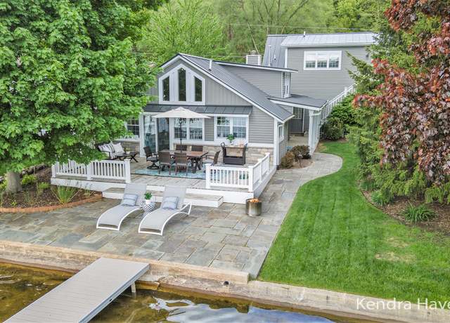 Property at 8779 Je Ne Be Dr NE, Rockford, MI 49341, 4 beds, 2 baths