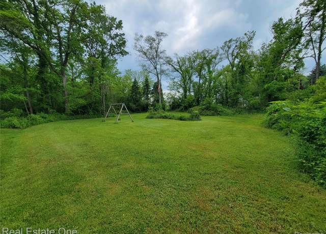 Property at 2015 Lamella, Wixom, MI 48393