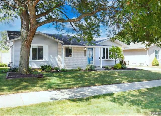 Property at 42682 Somerset Dr, Canton, MI 48187, 3 beds, 1.5 baths