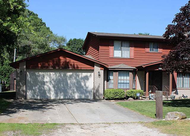 Property at 48501 E Ranch Dr, Chesterfield, MI 48051, 3 beds, 2.5 baths