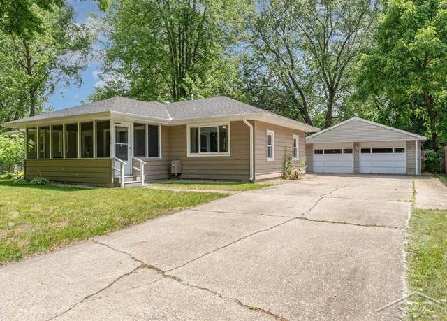 Property at 1020 Wyllys St, Midland, MI 48642, 2 beds, 2 baths