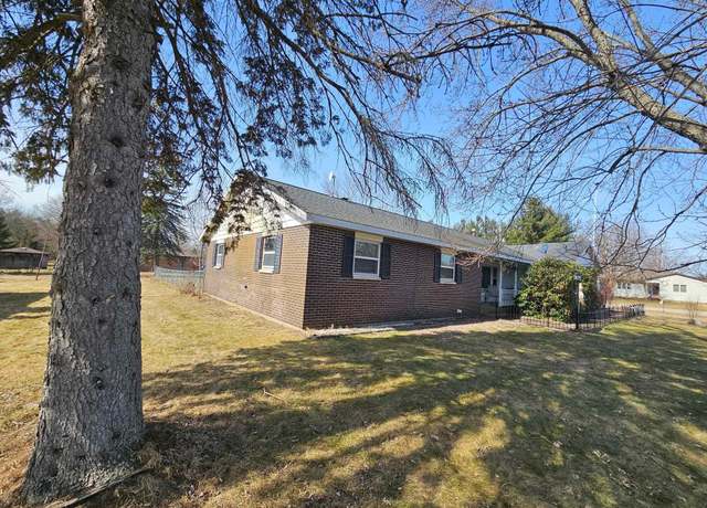 Property at 81 S Maple St, White Cloud, MI 49349, 3 beds, 2 baths