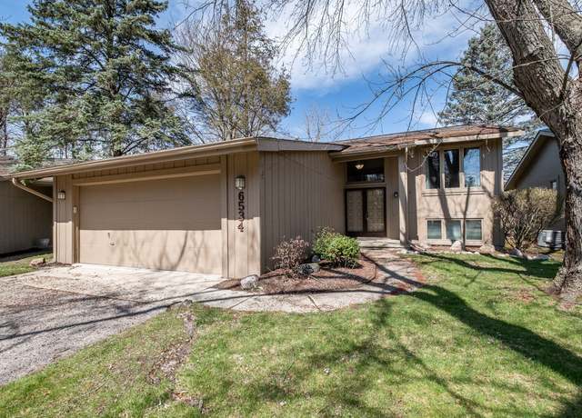 Property at 6534 Red Cedar Ln, West Bloomfield, MI 48324, 4 beds, 2.5 baths
