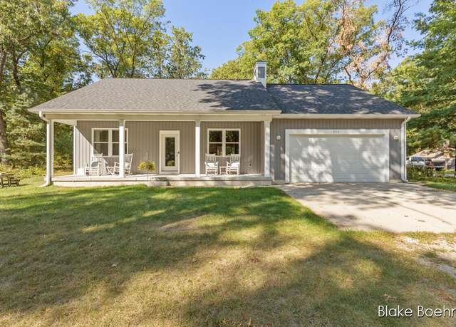 Property at 8981 Spruce Ave Unit B, Newaygo, MI 49337, 3 beds, 2 baths